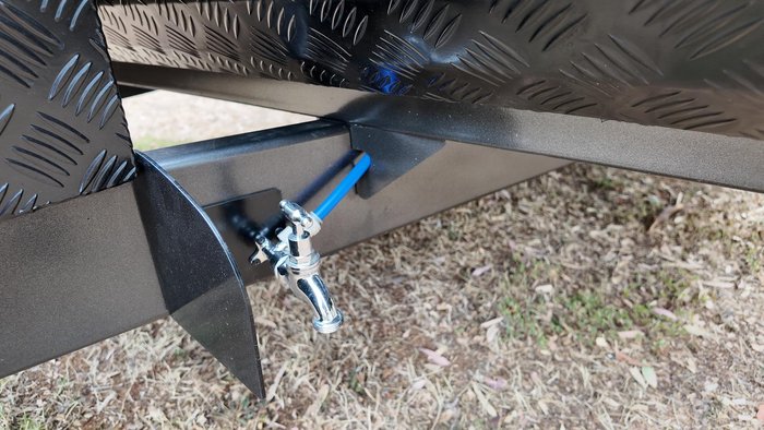 2025 Newlands Family Tourister 600