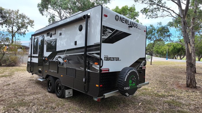 2025 Newlands Family Tourister 600