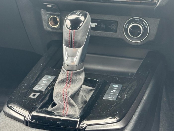 2025 Isuzu D-MAX X-TERRAIN