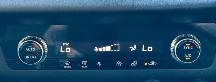 2024 Mitsubishi Outlander ES