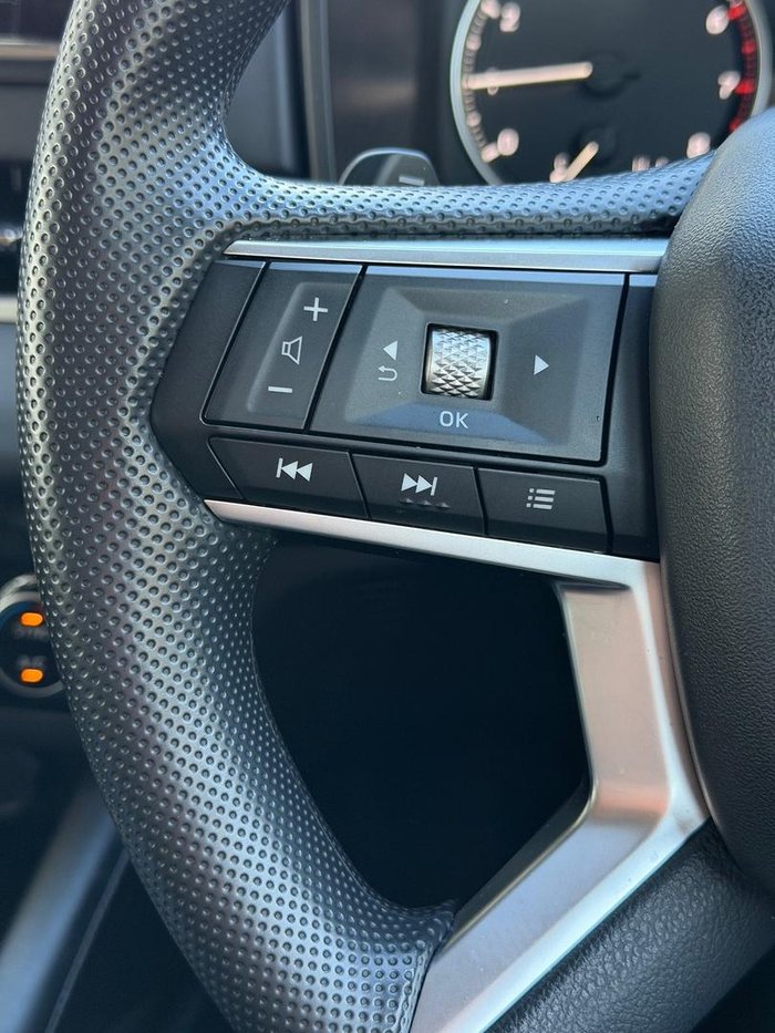 2024 Mitsubishi Outlander ES