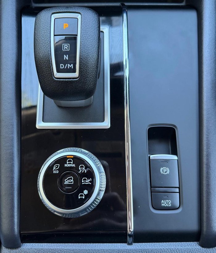 2024 Mitsubishi Outlander ES