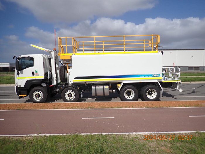 2025 Isuzu F Series FYH 300-350 White