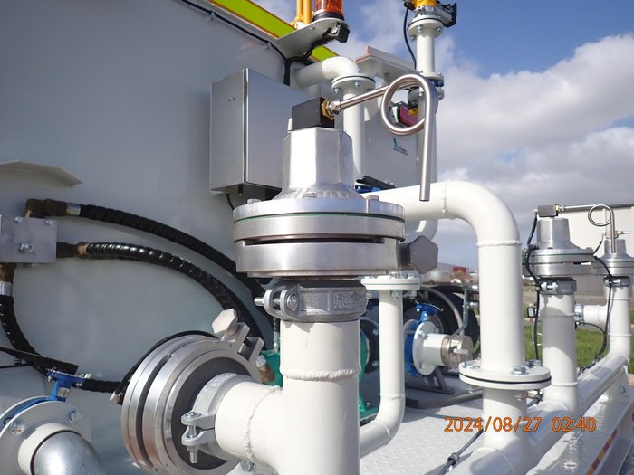 2025 Isuzu F Series FYH 300-350 White