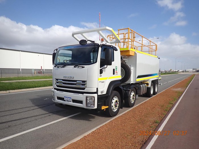 2024 Isuzu Fyh ORH ISUZU FYH 300-350 WATER TRUCKS AVAILABLE NOW! White