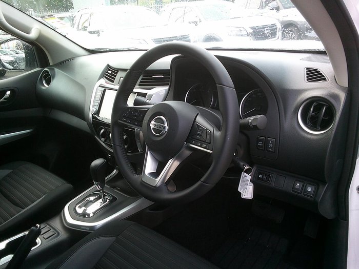 2023 Nissan Navara ST D23 MY23 4x2 Solid White