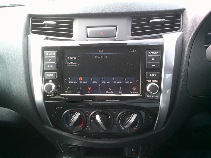 2023 Nissan Navara ST D23 MY23 4x2 Solid White