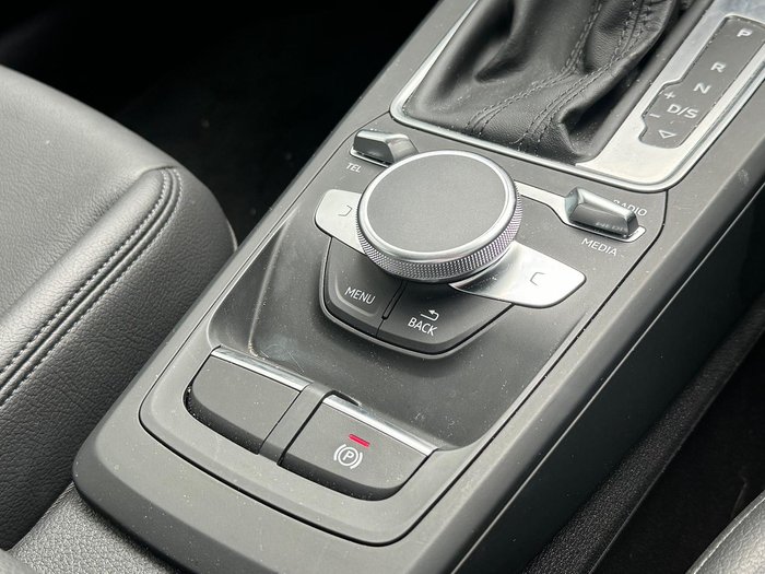 2023 Audi Q2 40 TFSI S line