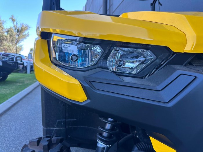2025 Can-Am Defender XU HD9 Defender Yellow