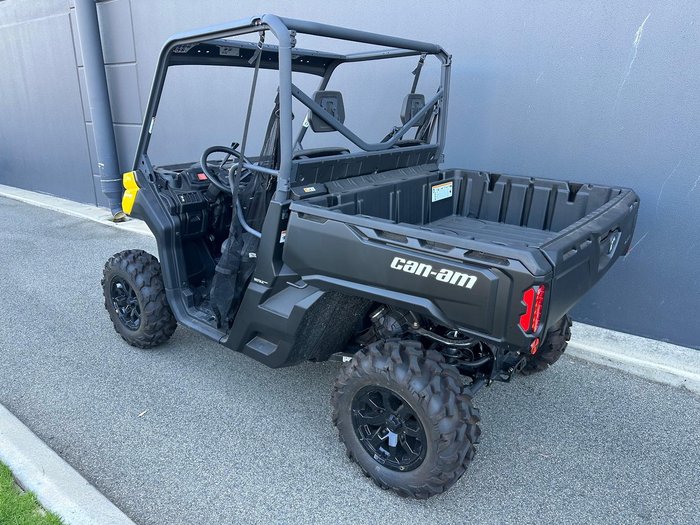 2025 Can-Am Defender XU HD9 Defender Yellow