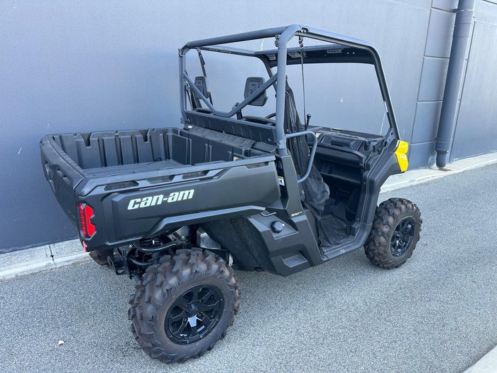 2025 Can-Am Defender XU HD9 Defender Yellow