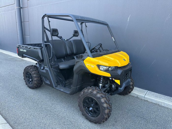 2025 Can-Am Defender XU HD9 Defender Yellow
