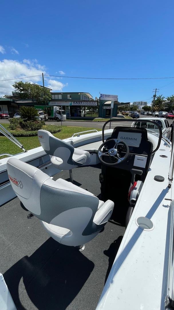 2025 Stacer 499 Crossfire SC SE