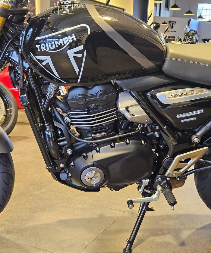 2025 Triumph Speed 400 Speed Four Black