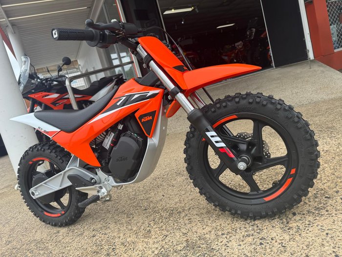 2024 KTM SX-E 2 SX-E Orange