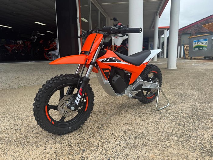 2024 KTM SX-E 2 SX-E Orange