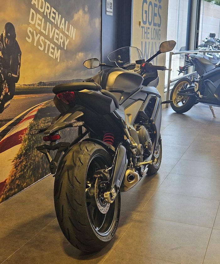 2025 Triumph Daytona 660 LAMS Daytona Black