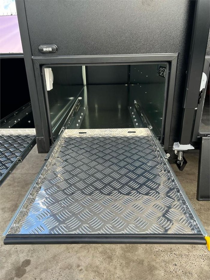 2025 Wonderland RV Amaroo 21Ft 3 Bunk
