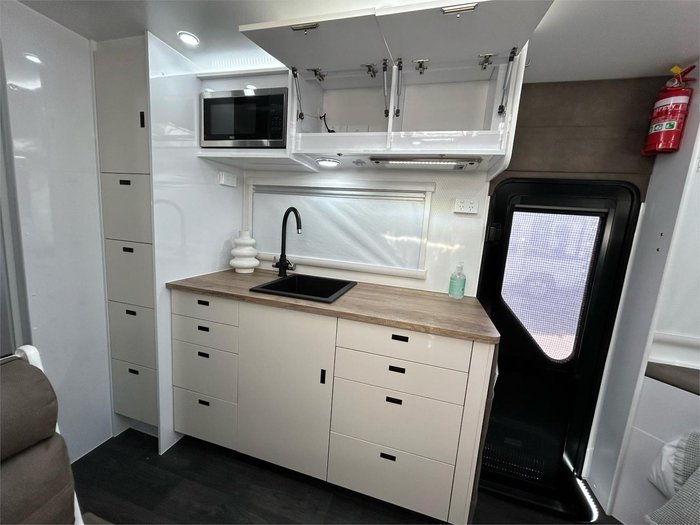 2025 Wonderland RV Amaroo