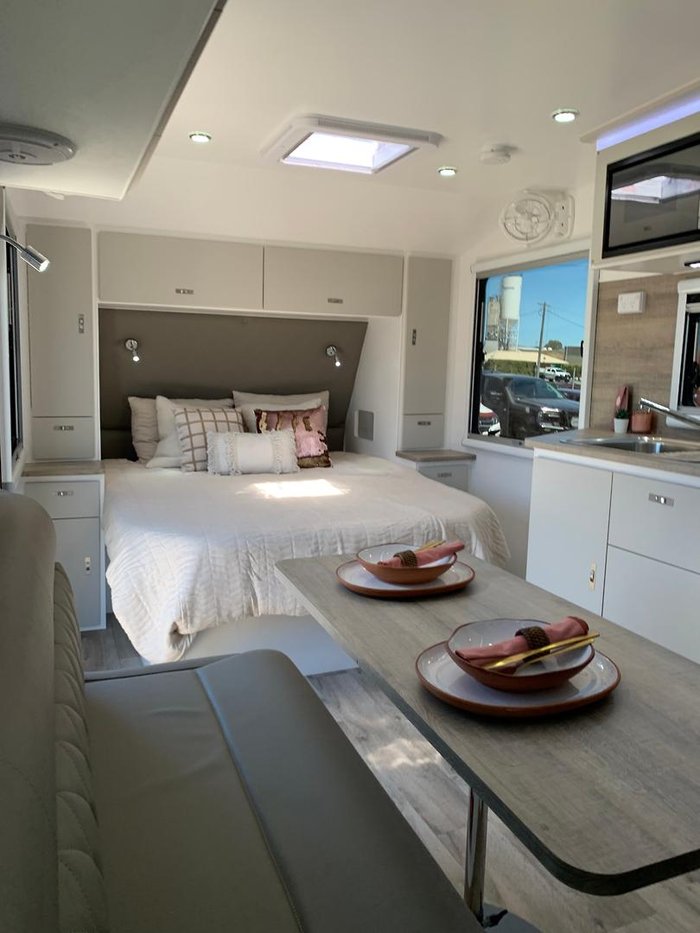 2025 Design RV Crx F2 21' Bunks