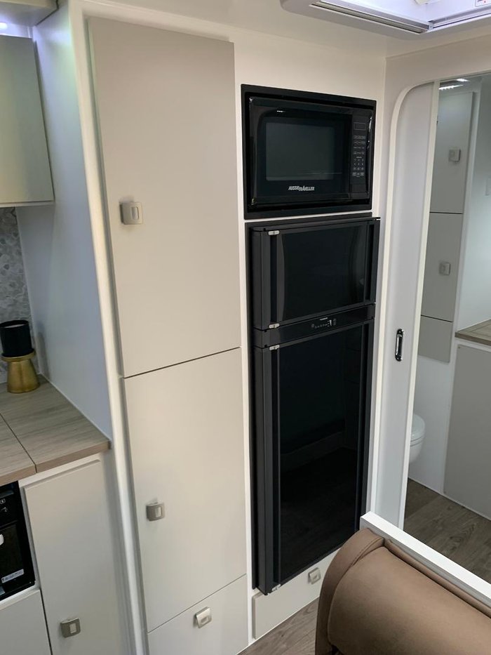 2025 Design RV Forerunner V7 21.6'