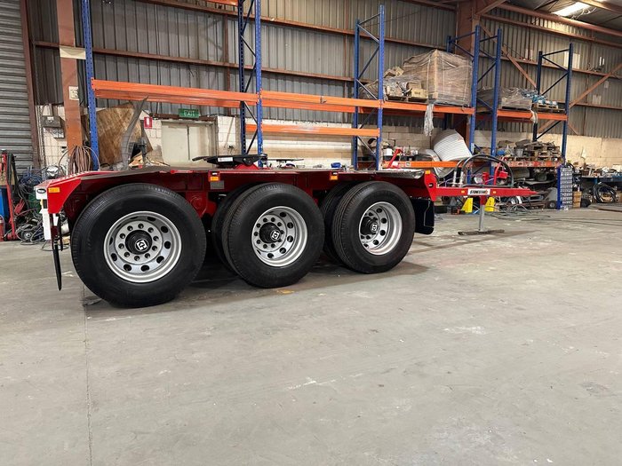 0 Stonestar Tri-Axle Dolly Red