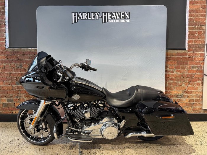 2021 Harley-Davidson Road Glide Special 114 (FLTRXS) Touring Black