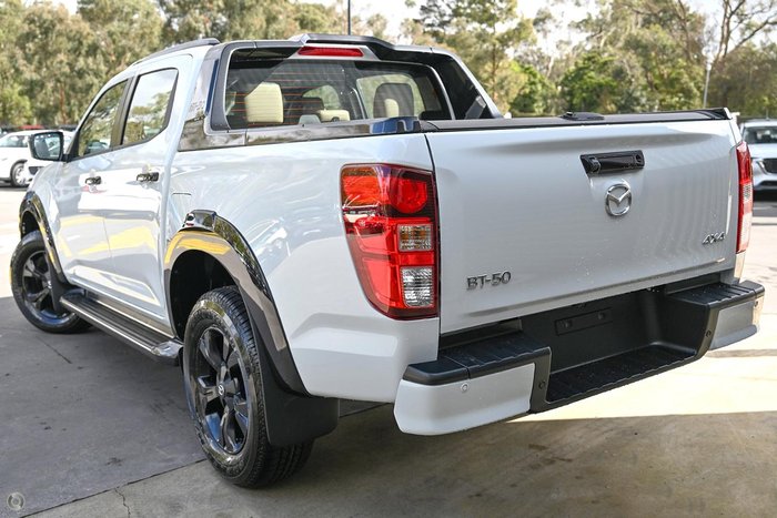 2024 Mazda BT-50 SP