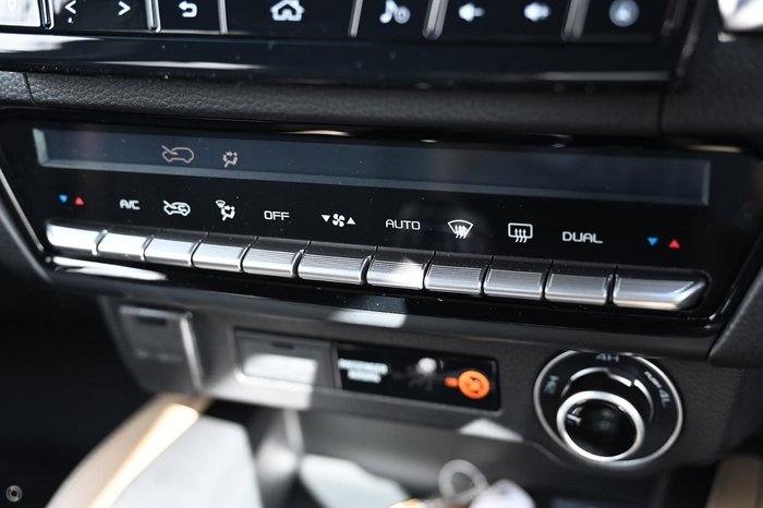2024 Mazda BT-50 SP