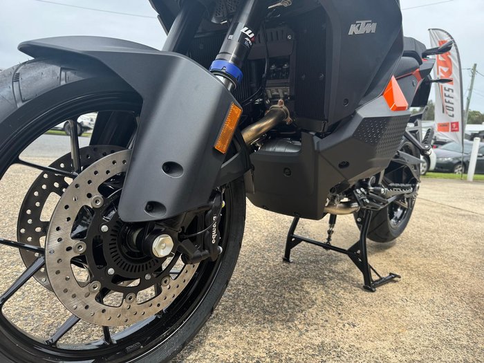 2023 KTM 1290 Super Adventure S Super Adventure Orange