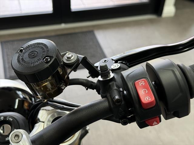 2024 Triumph Speed Twin 1200 RS Speed Twin Black