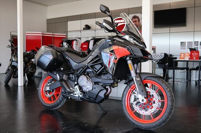 2024 Ducati Multistrada V2 S Multistrada Black