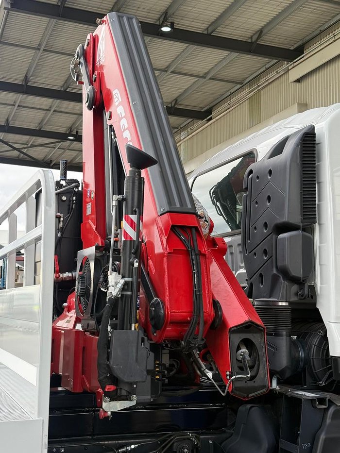 2025 Isuzu F Series FYH300-350 White