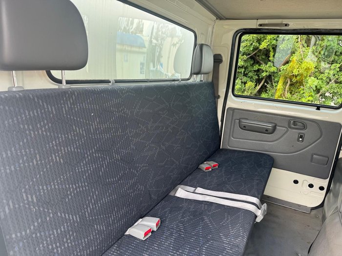 2015 Hino 300 Series 617 Long WHITE