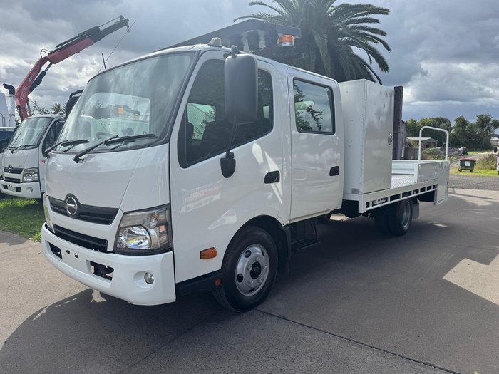 2015 Hino 300 Series 617 Long WHITE