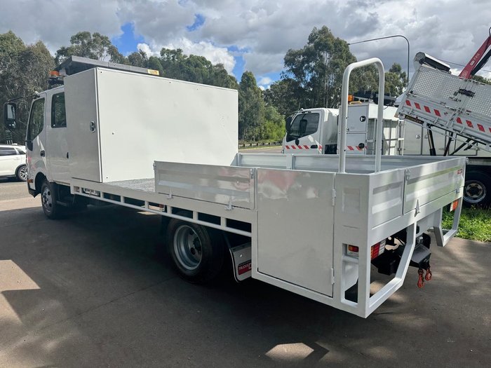 2015 Hino 300 Series 617 Long WHITE