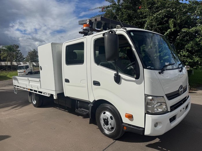 2015 Hino 300 Series 617 Long WHITE