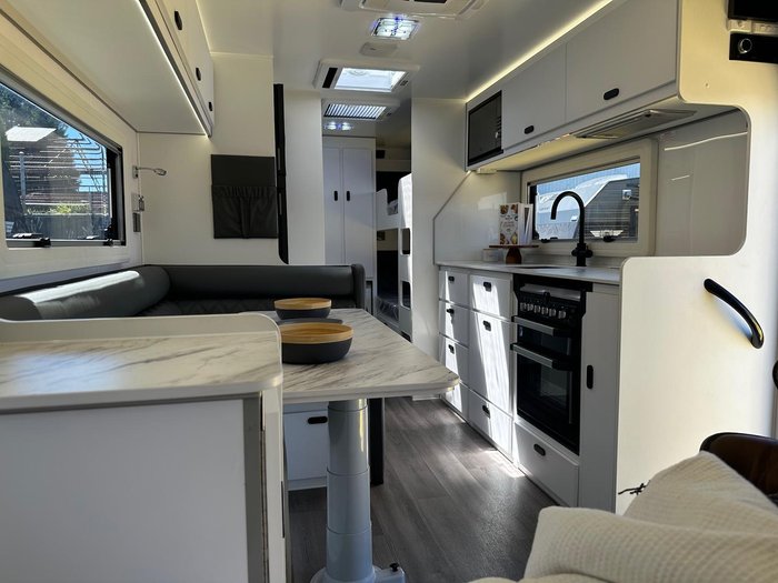 2025 JB Caravans 21'6 Scorpion Sting Bunk