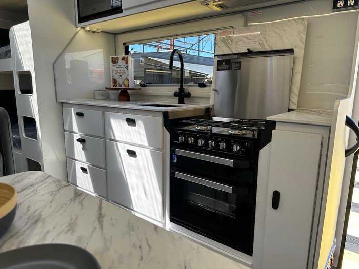 2025 JB Caravans Scorpion Sting 21'6 Family Bunk