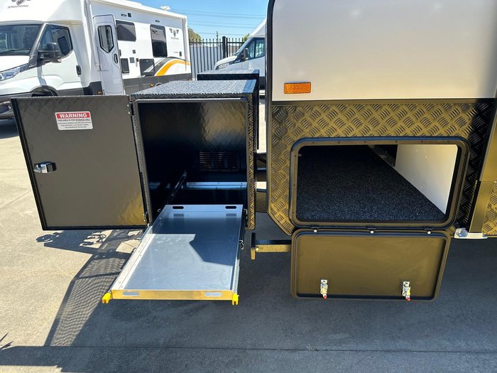 2025 JB Caravans Dirt Road Xtreme 20' Front Door