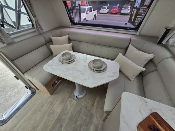 2024 JAYCO SILVERLINE 21.65-3.OB.SL-MY25