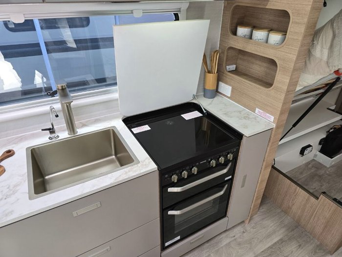 2024 JAYCO SILVERLINE 21.65-3.OB.SL-MY25