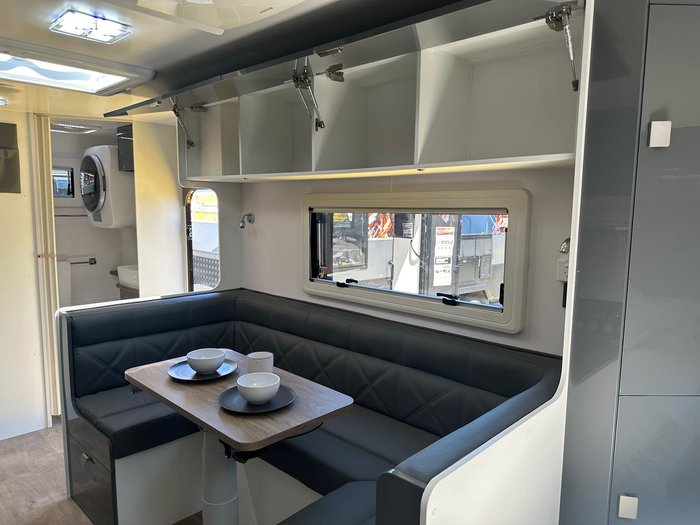 2025 JB Caravans Dirt Roader 20'8 Family Bunk