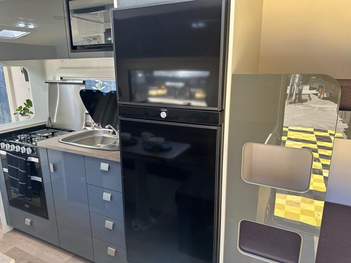 2025 JB Caravans Dirt Roader 20'8 Family Bunk