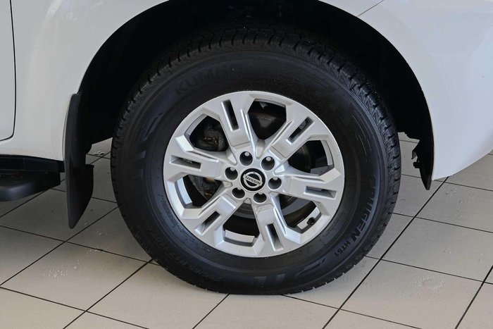 2021 Nissan Navara ST