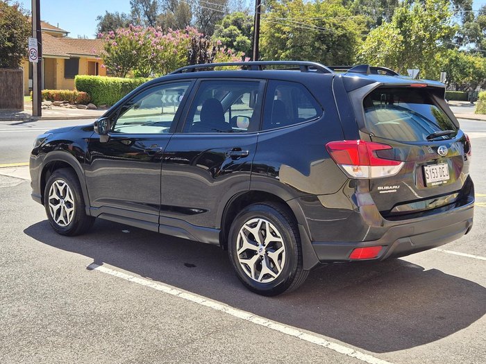 2023 Subaru Forester 2.5i