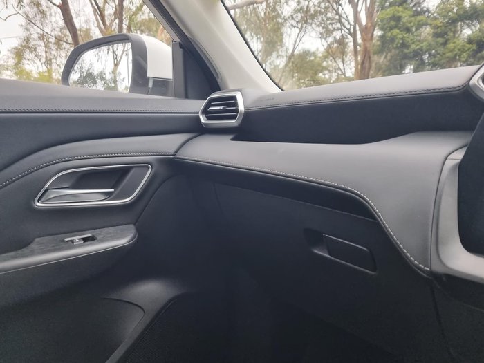 2024 MG ZS Essence Hybrid+ ZS32 MY25 Dover White