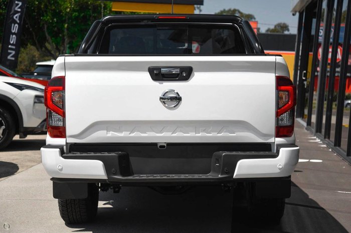 2024 Nissan Navara ST