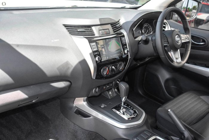 2024 Nissan Navara Black Edition