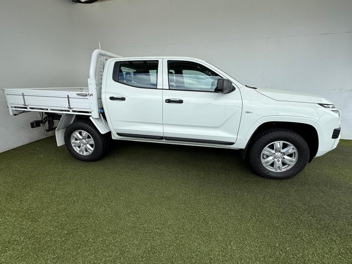 2024 Mitsubishi Triton GLX